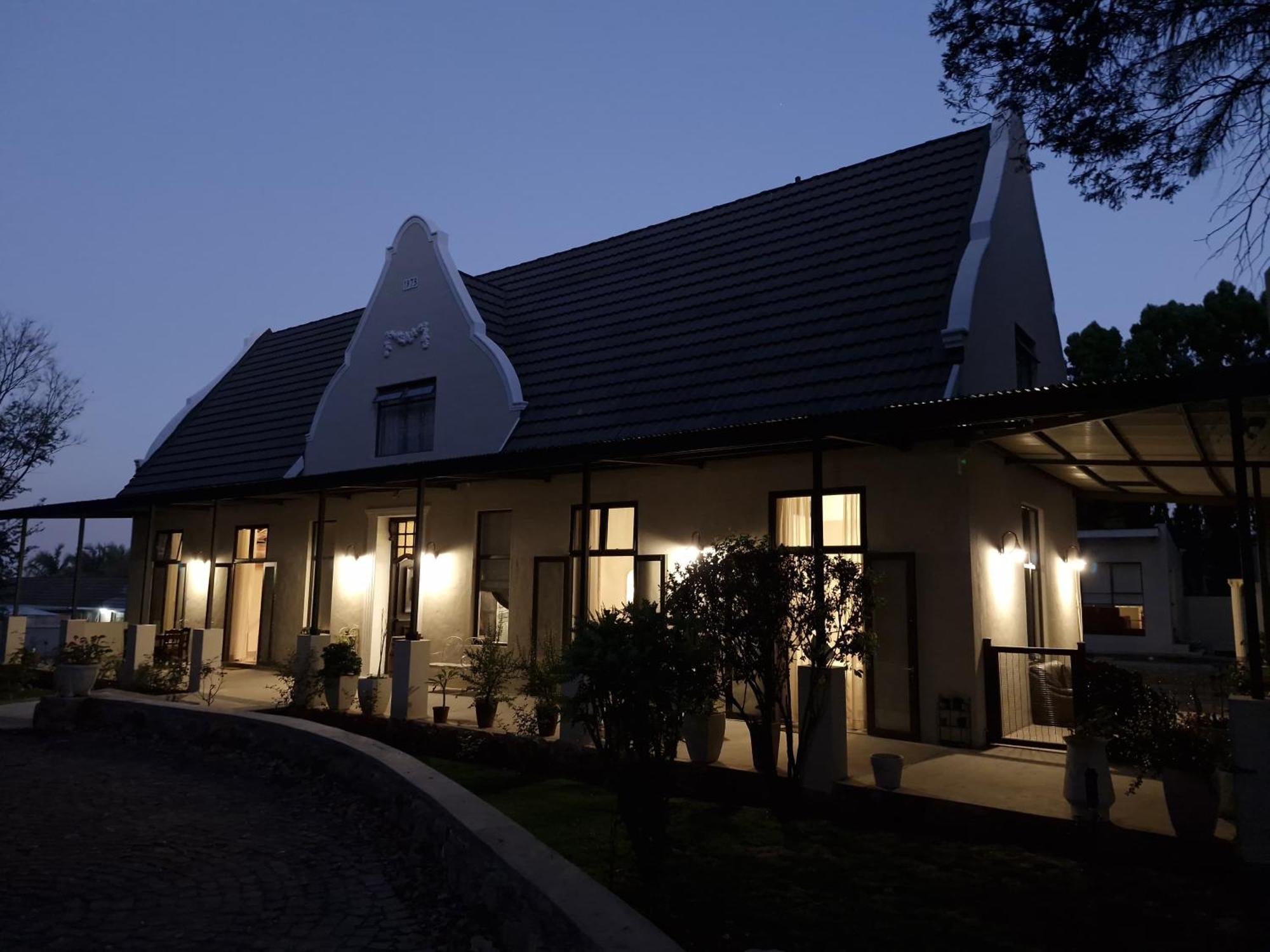 Le Chateau Guest House And Conference Centre Kempton Park Exterior photo
